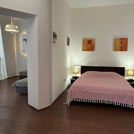 Modern Apartments In A Historical Place On Gorodotskaya ลวีฟ ภายนอก รูปภาพ